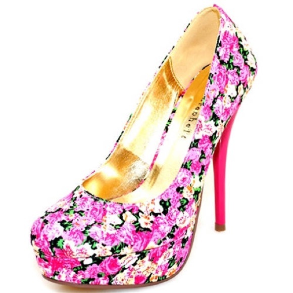 Farenheight Floral Round Toe Platform Pumps size 8 - Picture 1 of 5
